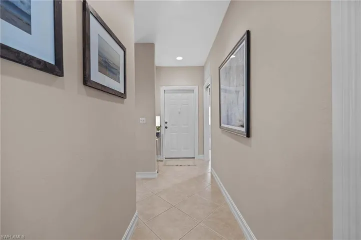 9113  Michael  CIR, Naples, FL 34113