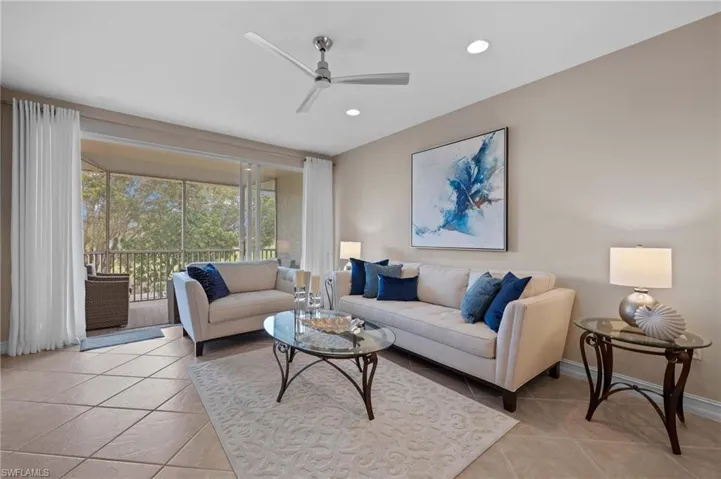 9113  Michael  CIR, Naples, FL 34113