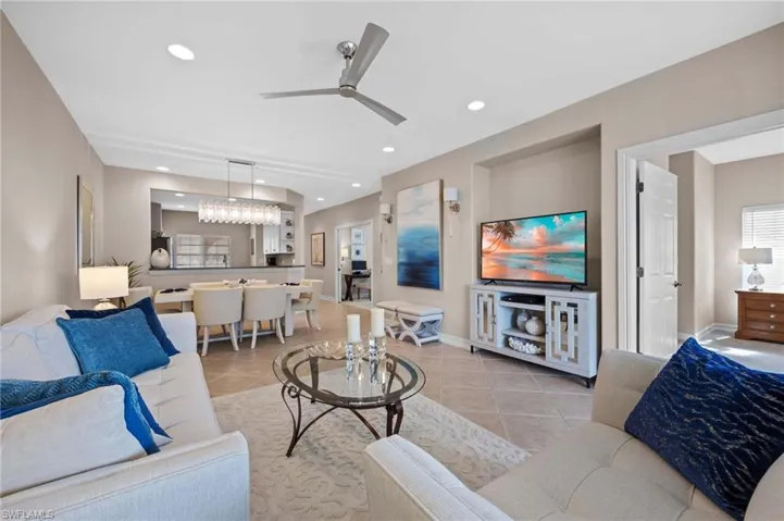 9113  Michael  CIR, Naples, FL 34113