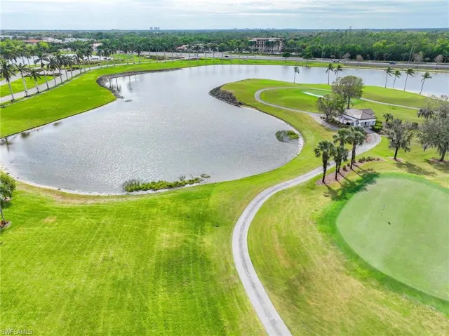 9113  Michael  CIR, Naples, FL 34113