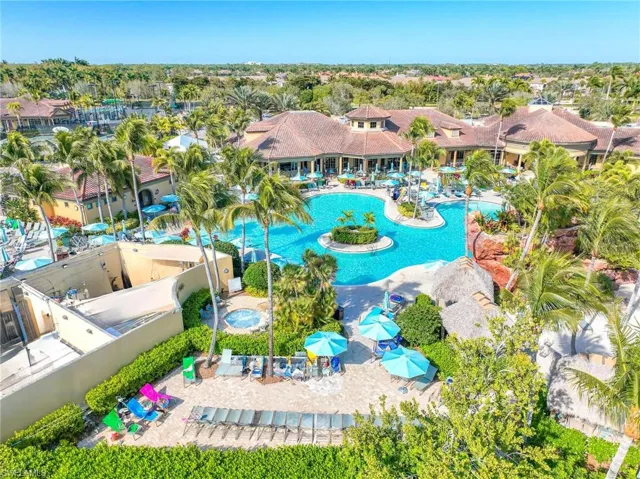 9113  Michael  CIR, Naples, FL 34113