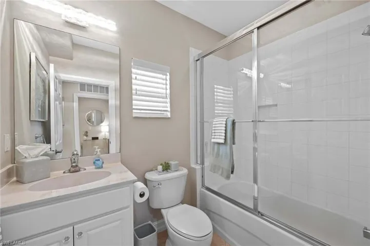 9113  Michael  CIR, Naples, FL 34113