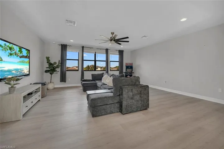 Upstairs Den/ 2nd Living Room