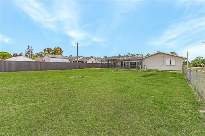 201 Mcarthur Ave, Lehigh Acres Fl 33936