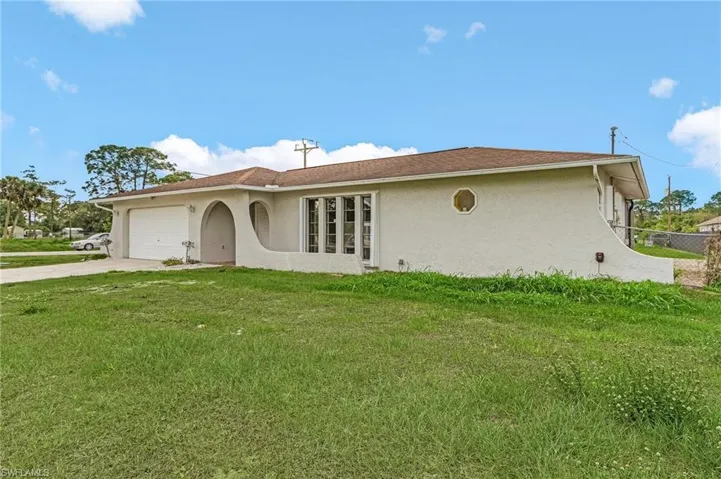 201 Mcarthur Ave, Lehigh Acres Fl 33936