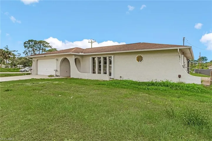 201 Mcarthur Ave, Lehigh Acres Fl 33936