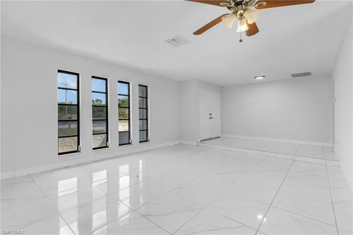 201 Mcarthur Ave, Lehigh Acres Fl 33936