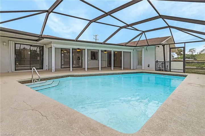 201 Mcarthur Ave, Lehigh Acres Fl 33936