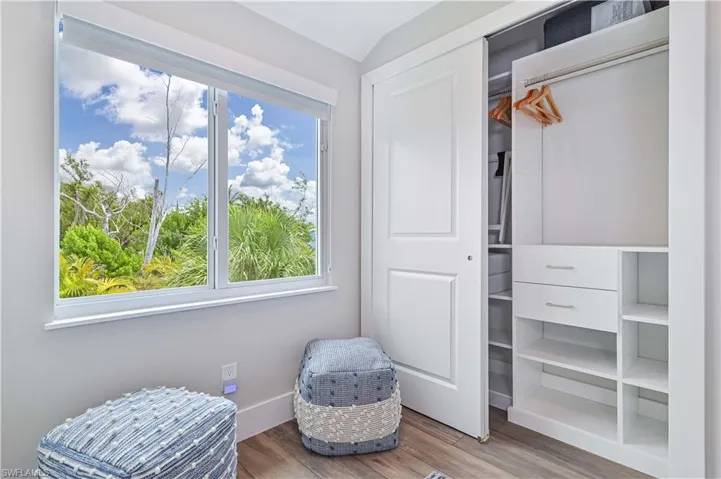 335 Cowry Ct, Sanibel, Florida 33957