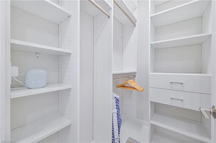 Walk in closet