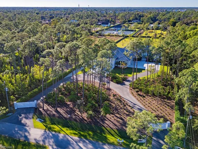 Aerial view of property and surrounding area