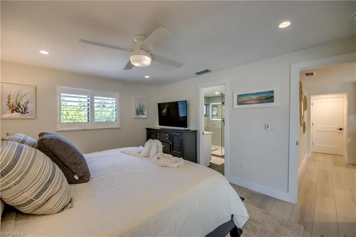 1022 Lindgren Blvd, Sanibel, Florida 33957