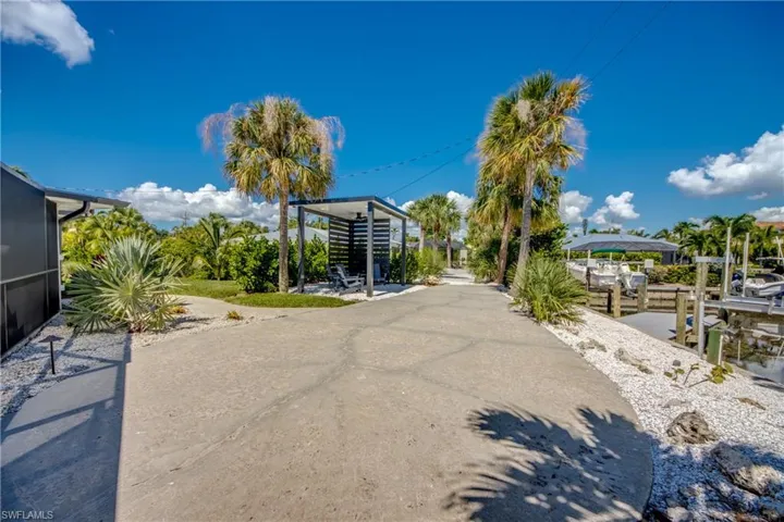 1022 Lindgren Blvd, Sanibel, Florida 33957