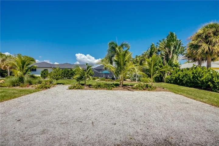 1022 Lindgren Blvd, Sanibel, Florida 33957