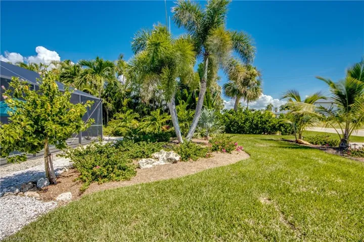1022 Lindgren Blvd, Sanibel, Florida 33957