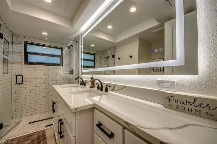 1022 Lindgren Blvd, Sanibel, Florida 33957