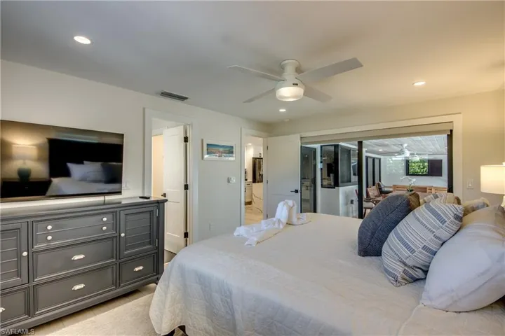 1022 Lindgren Blvd, Sanibel, Florida 33957