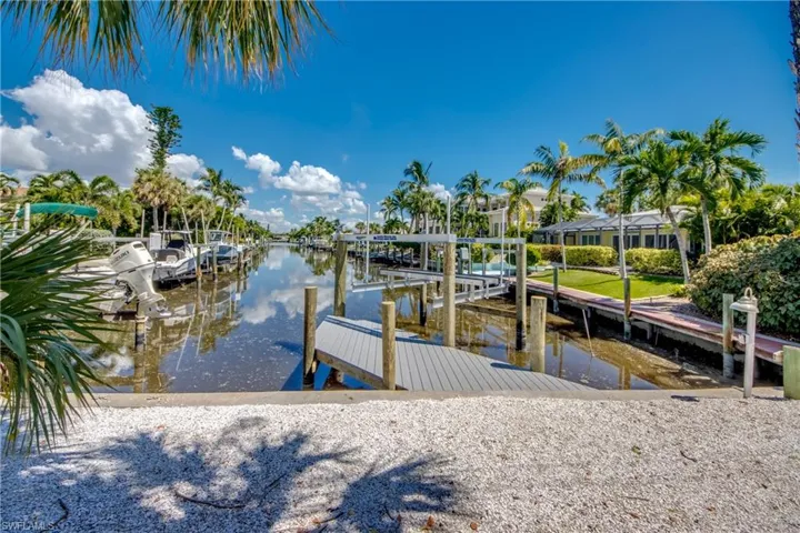 1022 Lindgren Blvd, Sanibel, Florida 33957
