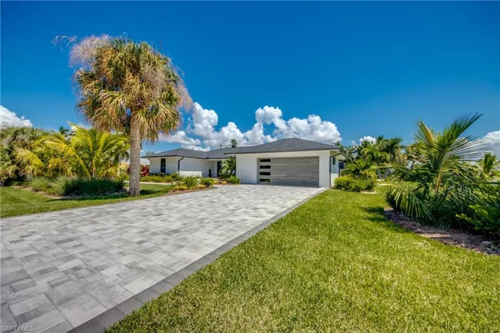 1022 Lindgren Blvd, Sanibel, Florida 33957