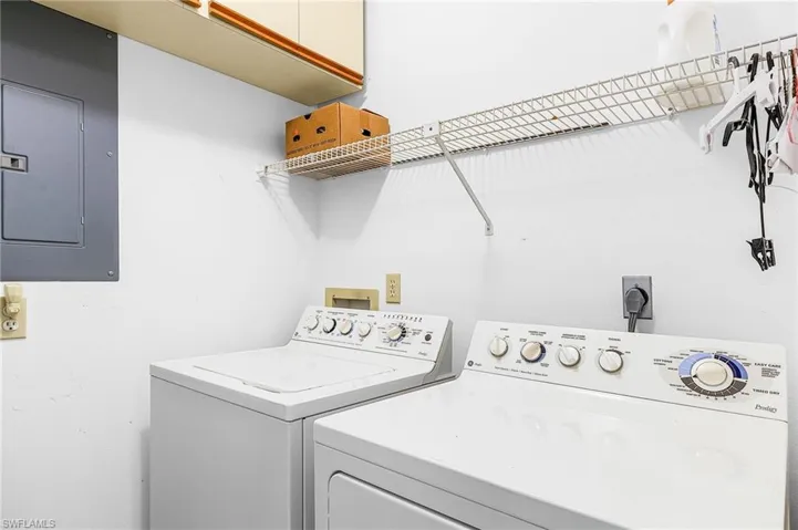 Seperate Laundry Area off the 2 Bedrooms