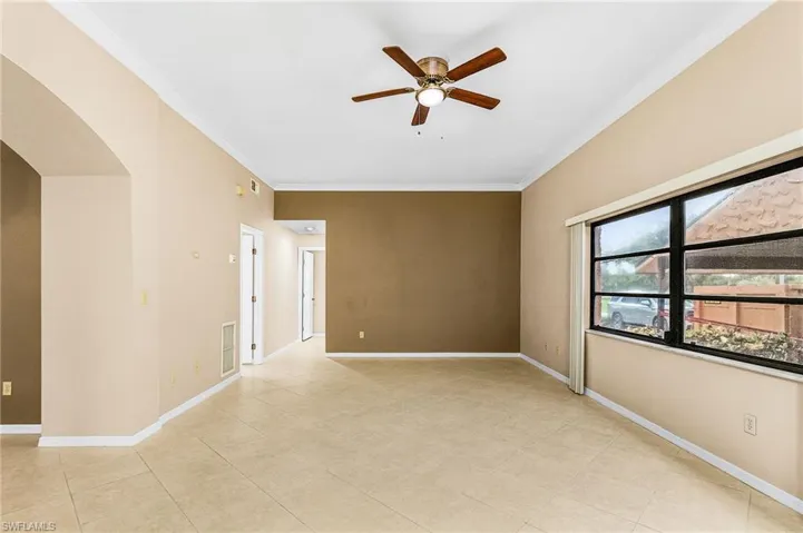 Light Bright Living Space, Large Open Concept