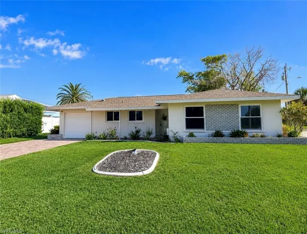 217 Se 40th St, Cape Coral, Florida 33904