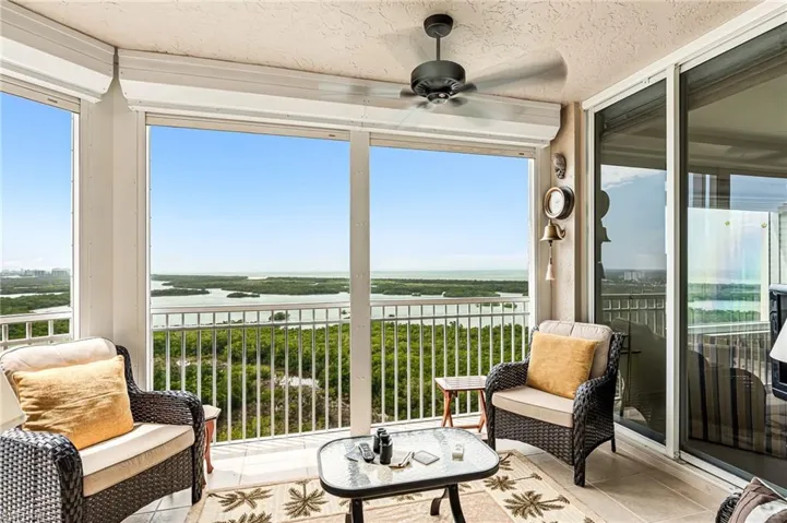 1001  Arbor Lake  DR, Naples, FL 34110