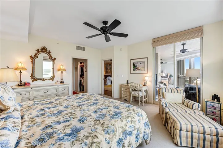 1001  Arbor Lake  DR, Naples, FL 34110
