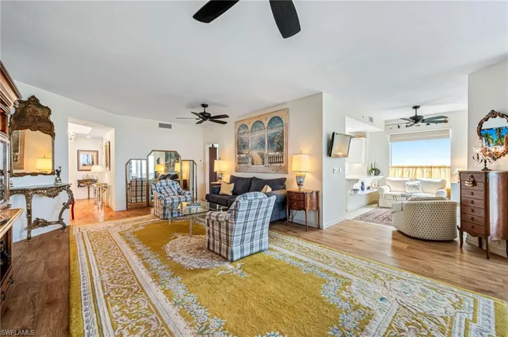 1001  Arbor Lake  DR, Naples, FL 34110