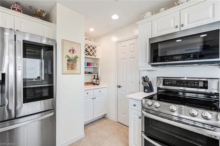 1001  Arbor Lake  DR, Naples, FL 34110