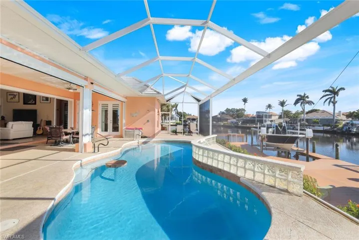 Screened pool