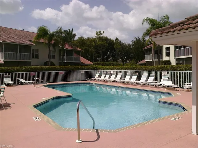 505 Windsor Sq 201, Naples, Florida 34104