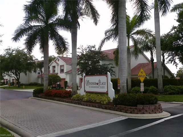 505 Windsor Sq 201, Naples, Florida 34104