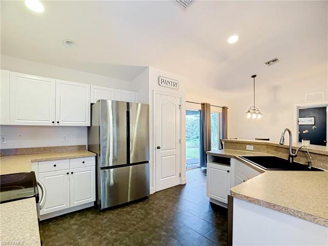 3315 43rd ST W, LEHIGH ACRES FL 33971