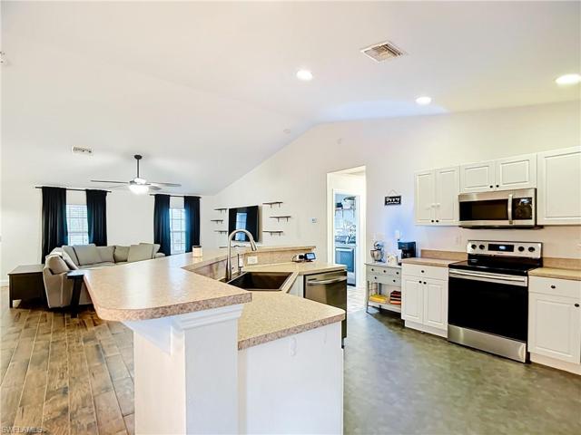 3315 43rd ST W, LEHIGH ACRES FL 33971