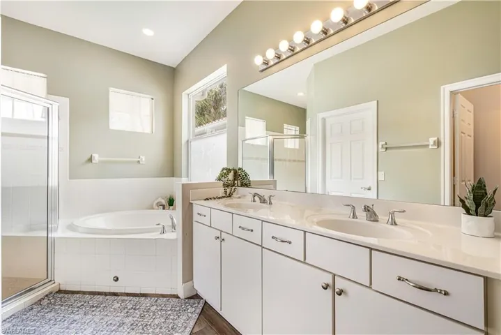 12874 Timber Ridge Dr, Fort Myers, Florida 33913