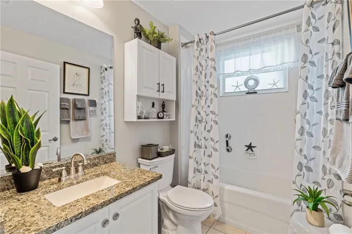 3960  Loblolly Bay  DR, Naples, FL 34114