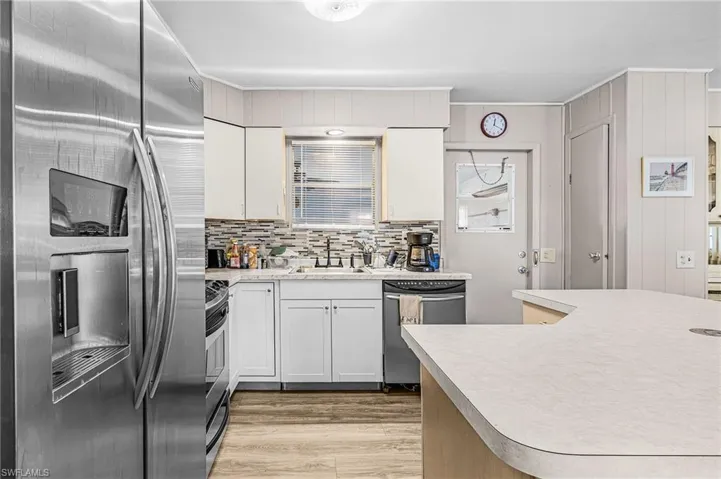 653  Future  DR, North Fort Myers, FL 33917