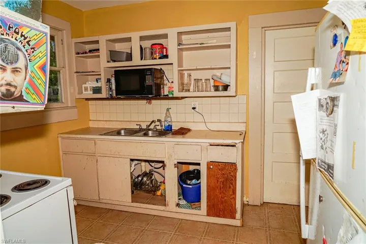1117  Rose  AVE, Fort Myers, FL 33916