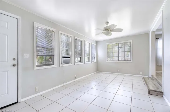 3  Sonderhen  DR, Naples, FL 34114