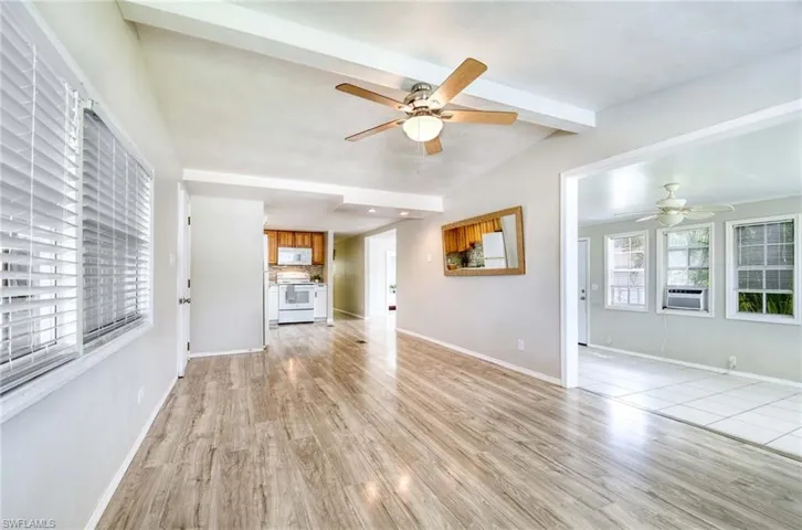 3  Sonderhen  DR, Naples, FL 34114