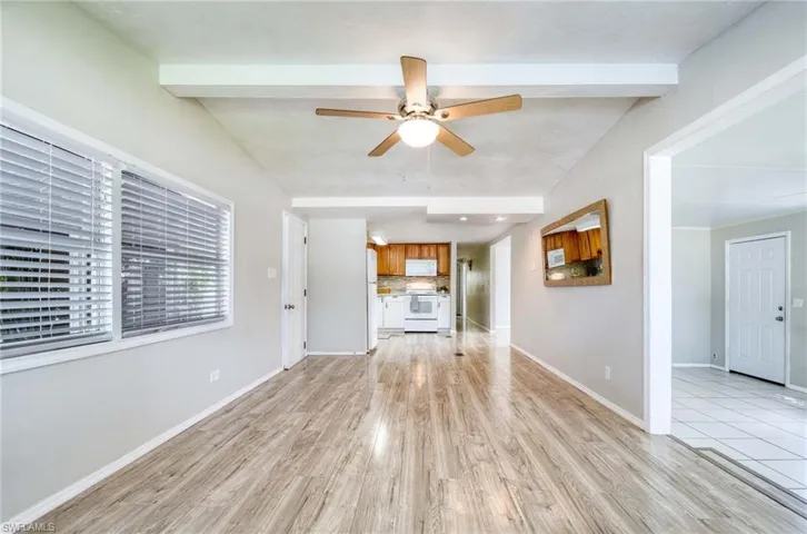 3  Sonderhen  DR, Naples, FL 34114