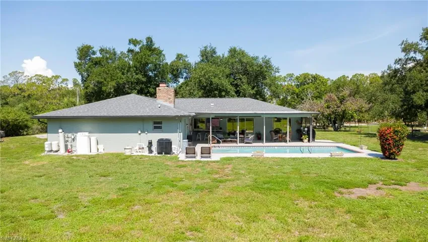 19250 Tammy Ln, North Fort Myers, Florida 33917