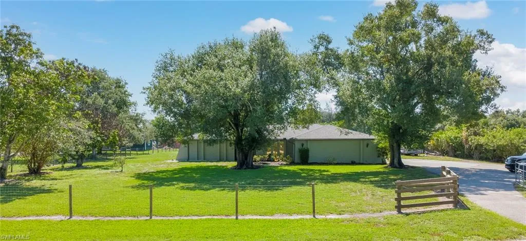 19250 Tammy Ln, North Fort Myers, Florida 33917