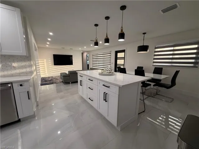 4937 Edith Esplanade, Cape Coral, Florida 33904