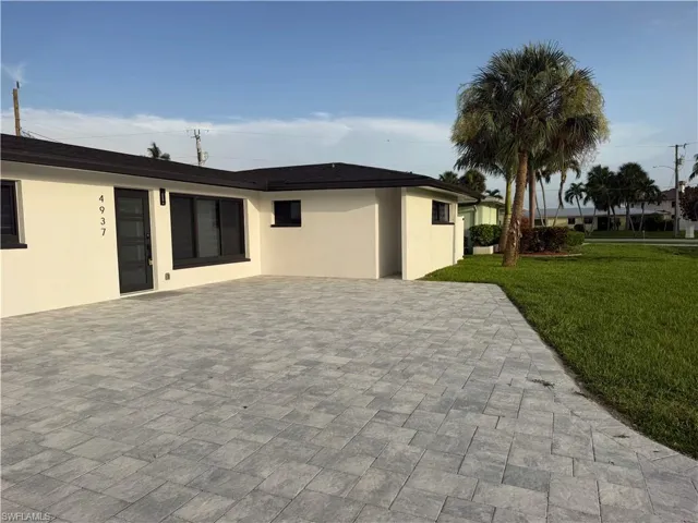 4937 Edith Esplanade, Cape Coral, Florida 33904
