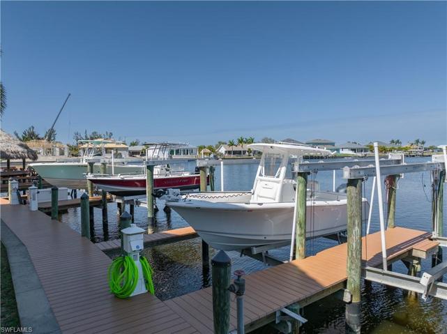 Boat Dock Has 10,000 lb Lift and Finger Dock
