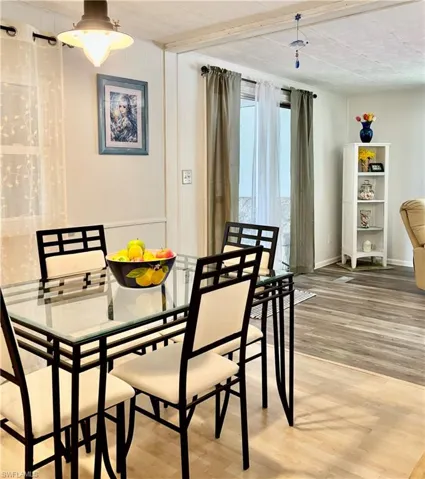 730 Knotty Pine Cir, North Fort Myers, Florida 33917