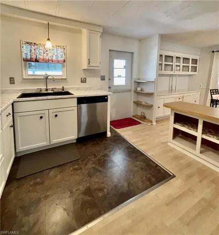 730 Knotty Pine Cir, North Fort Myers, Florida 33917