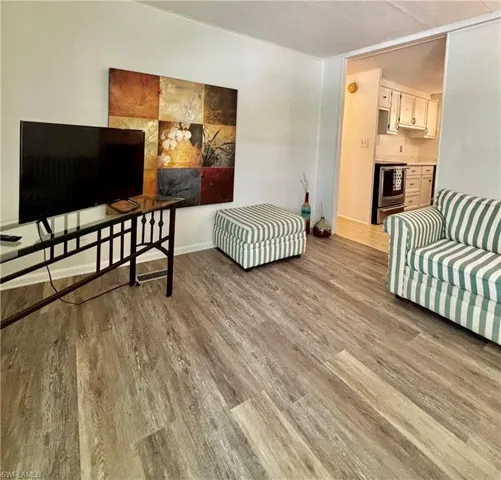 730 Knotty Pine Cir, North Fort Myers, Florida 33917